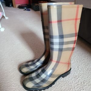Burberry plaid rain boots size 41 (10.5)